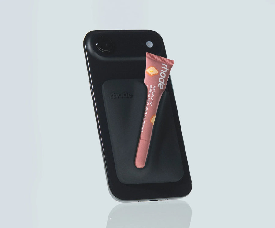 snap-on lip case Lip holder with MagSafe