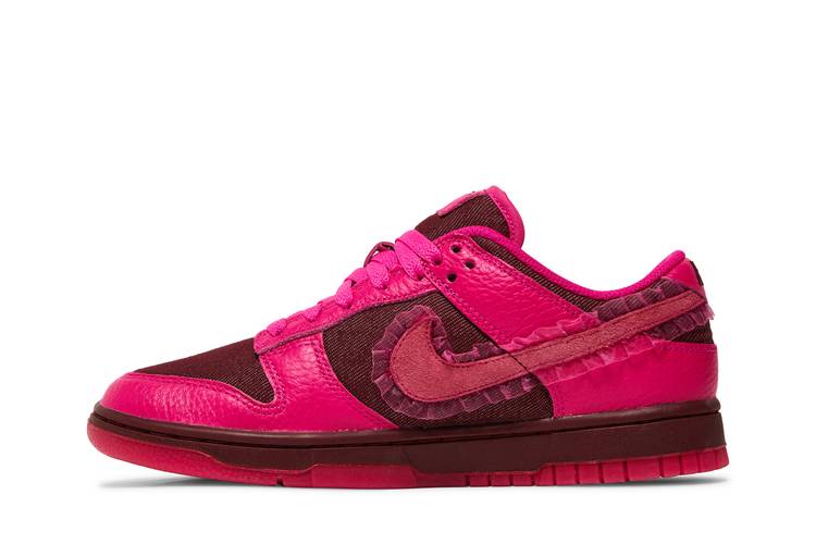 Wmns Dunk Low ValentineS Day