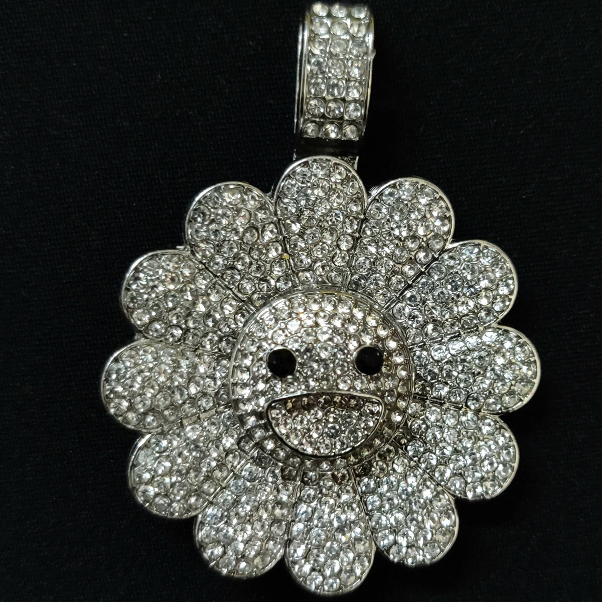 MURAKAMI FLOWER ICED OUT PENDANT (SILVER)
